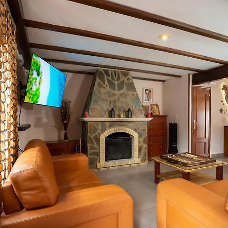 Eco Aire De Monte Villa